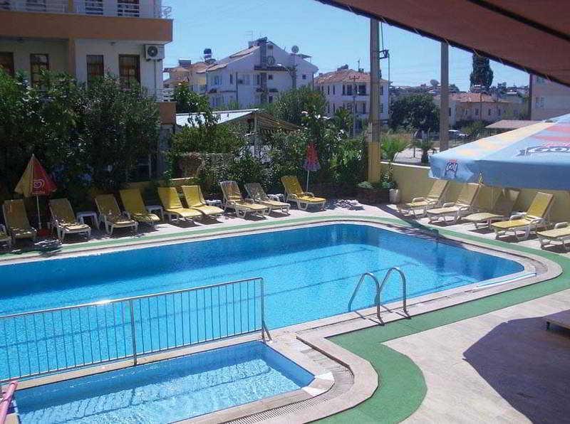 Happy Holiday Apart Marmaris Buitenkant foto